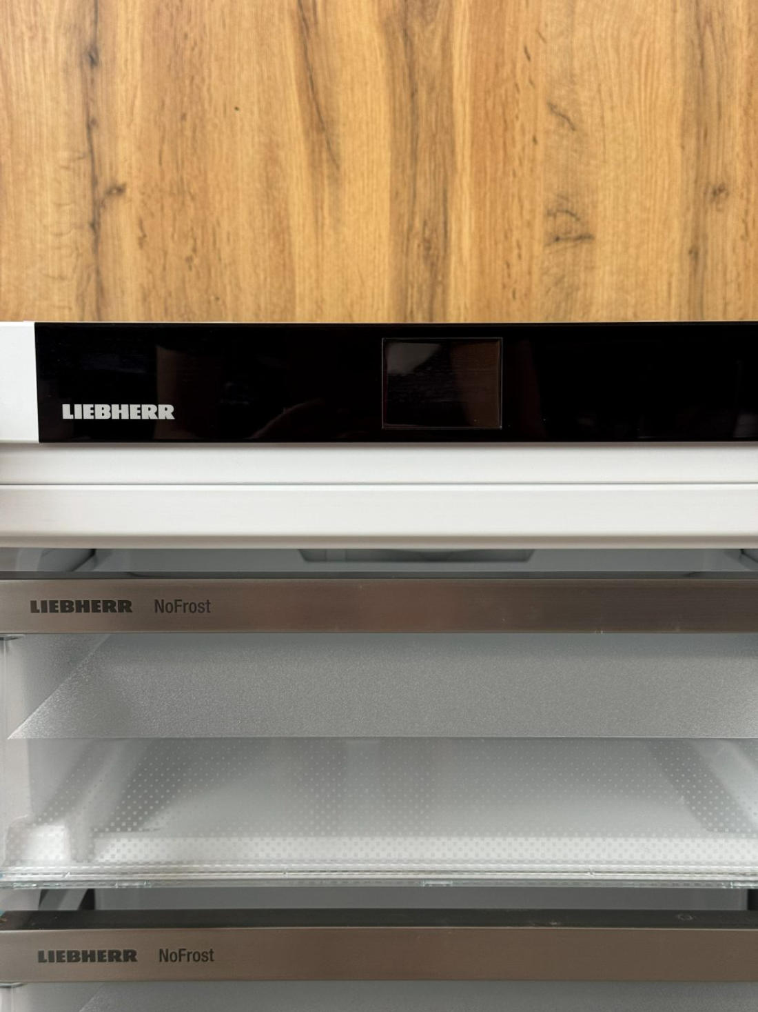 Liebherr IFNci 3904