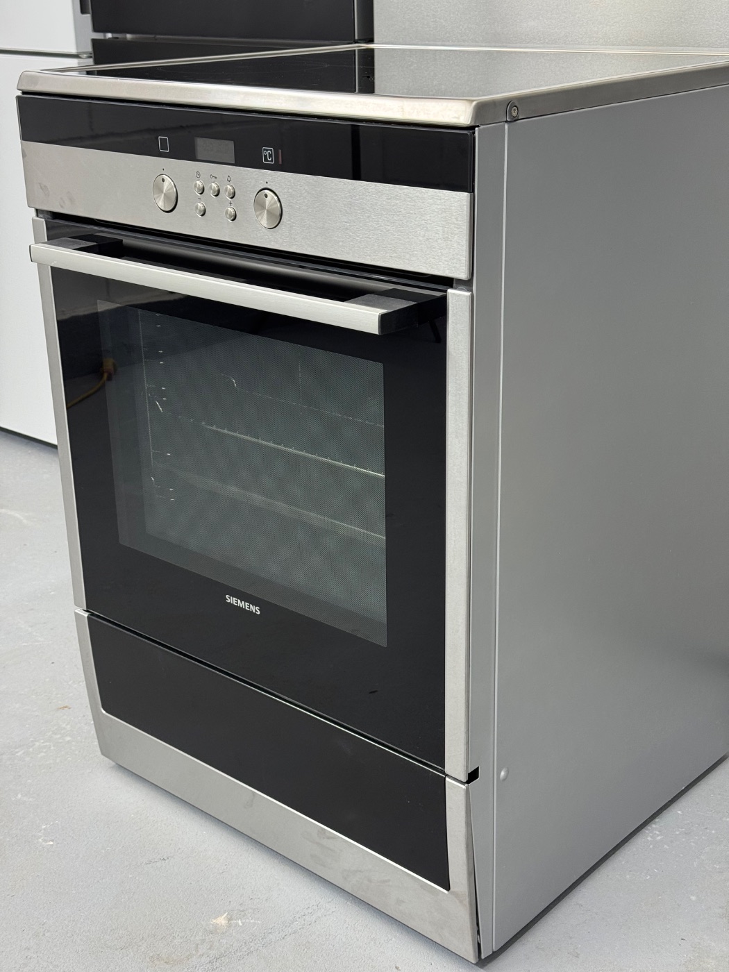 Siemens електрична  плита б/у HC748541/04