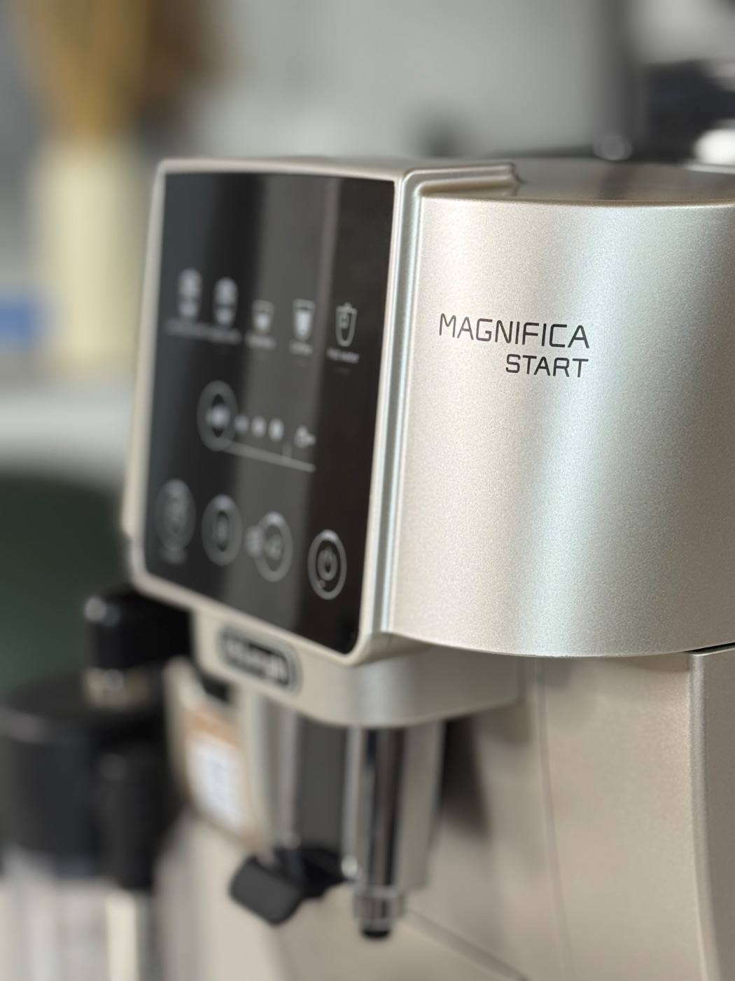 De’Longhi Б/у Magnifica Start