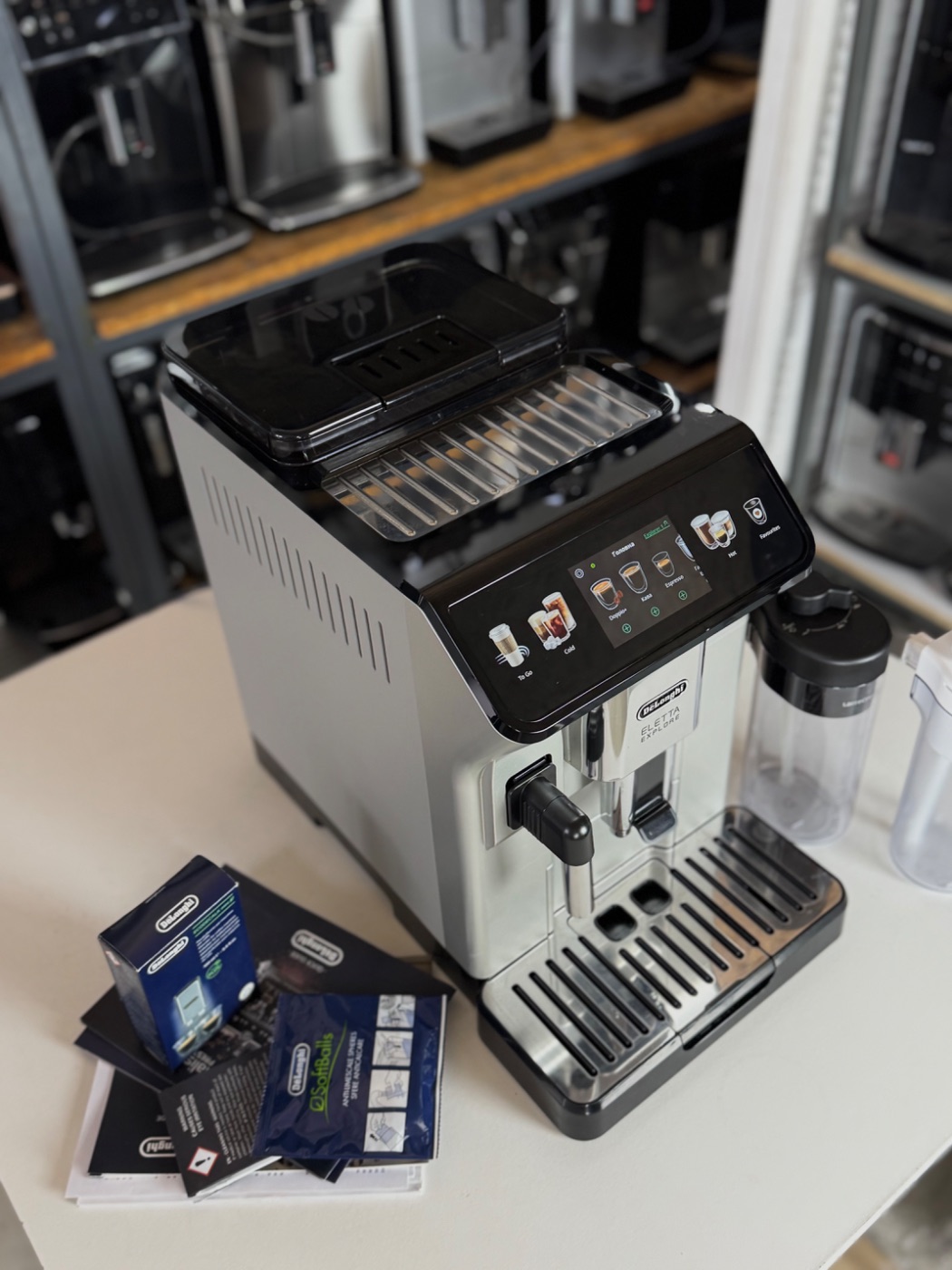 De'Longhi Б/у Eletta Explore ECAM 450.55.S
