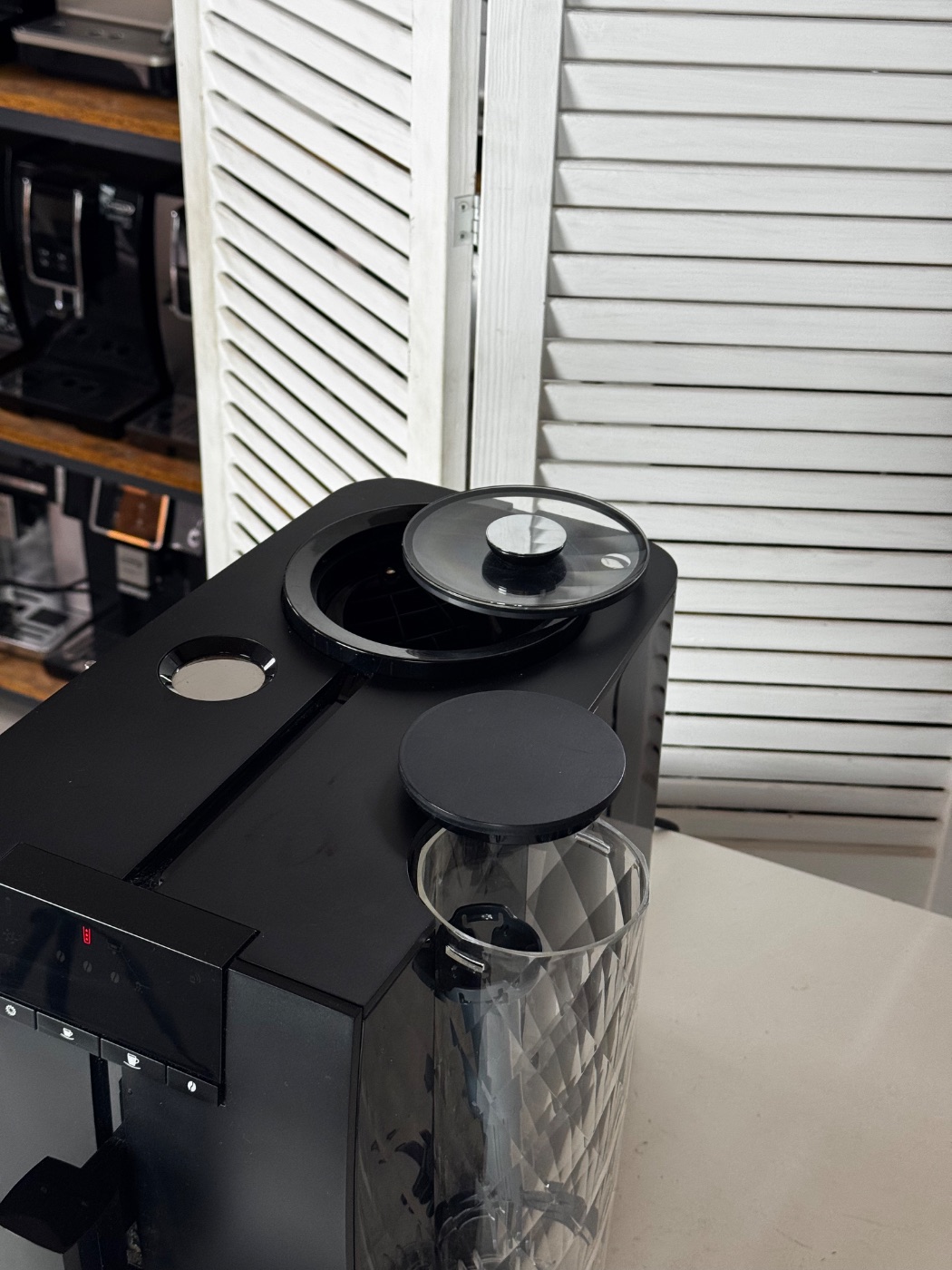 Jura б/у ENA 4 Full Metropolitan Black