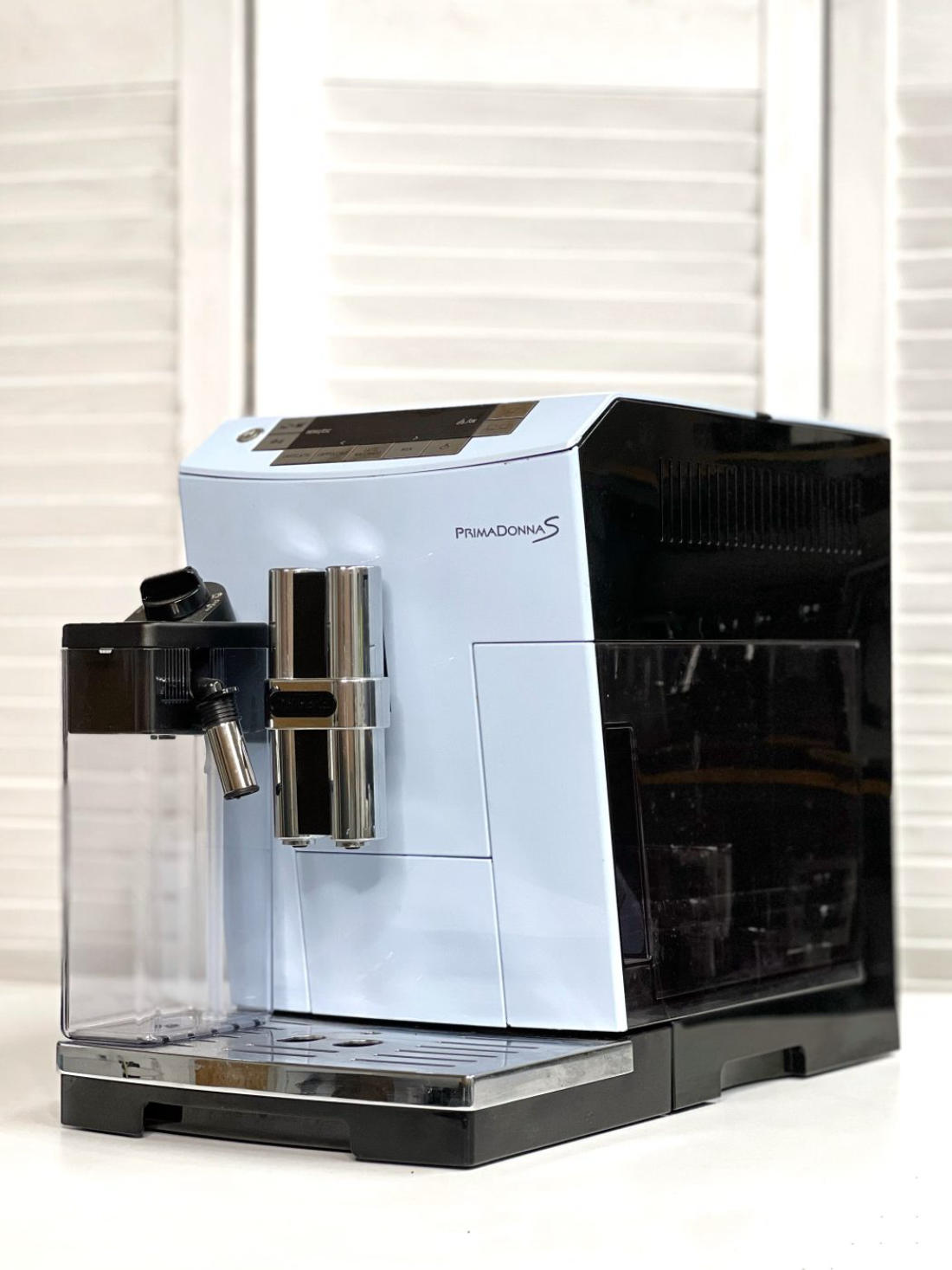 DeLonghi б/у ECAM28.465