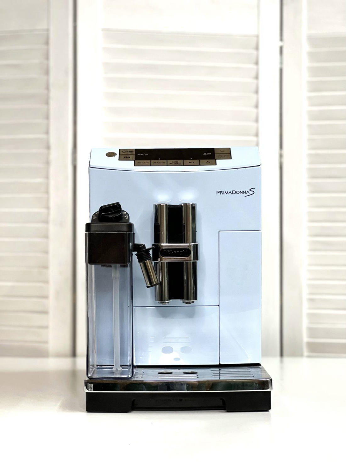 DeLonghi б/у ECAM28.465