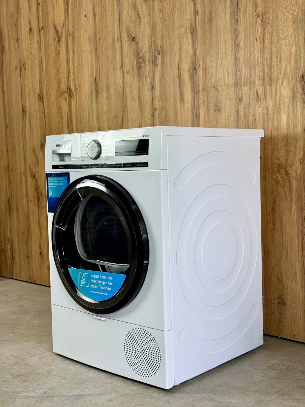 Siemens iQ700 (WT47XMA1/01)