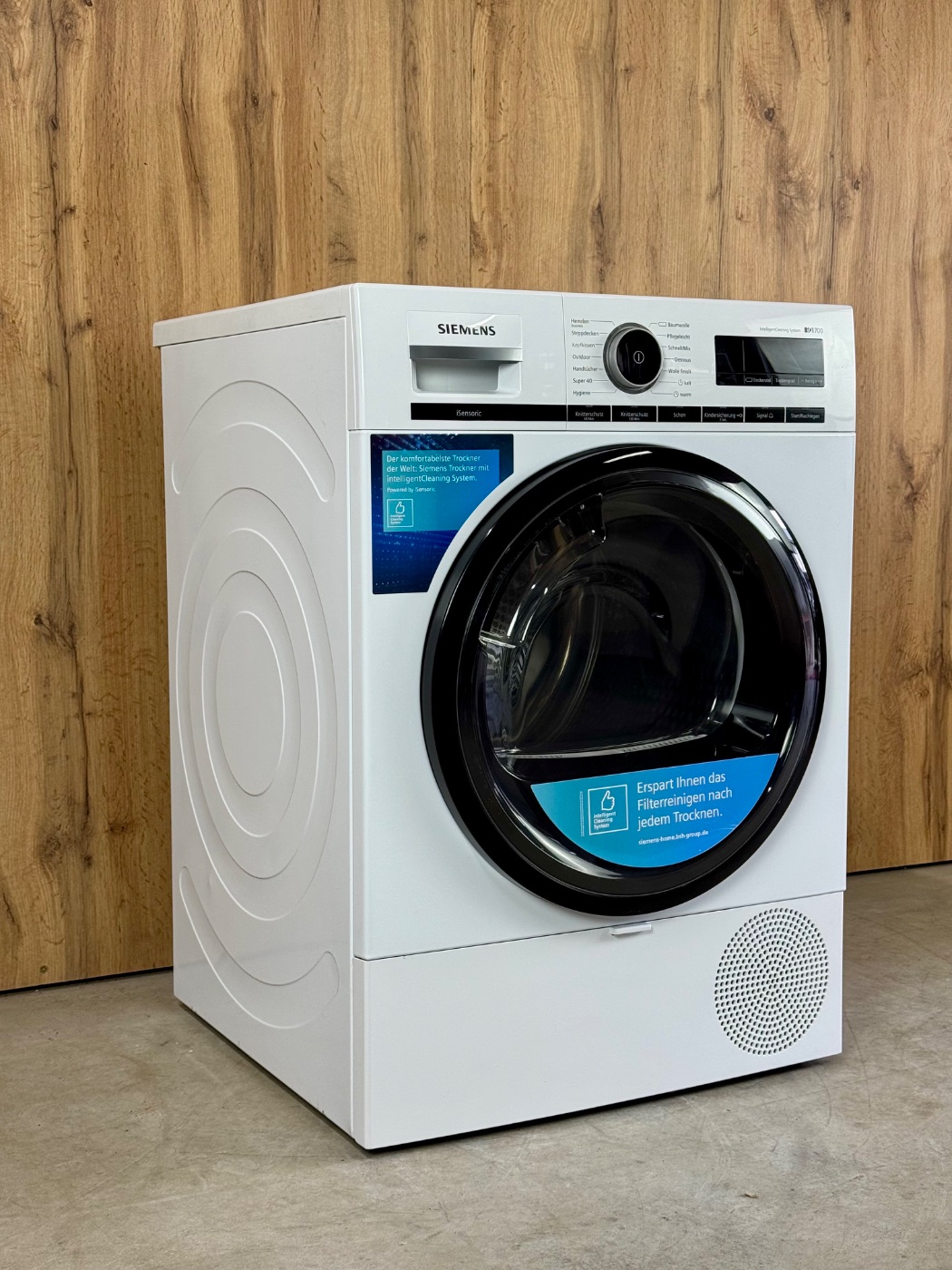 Siemens iQ700 (WT47XMA1/01)
