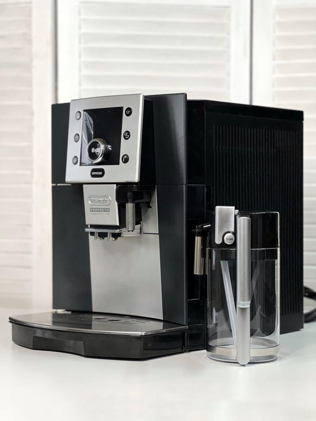 DeLonghi б/у ESAM5500.T (Perfecta)