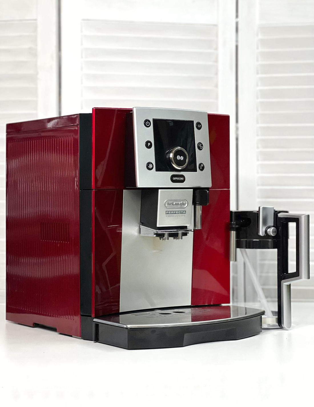 DeLonghi б/у ESAM5550.R (Perfecta)