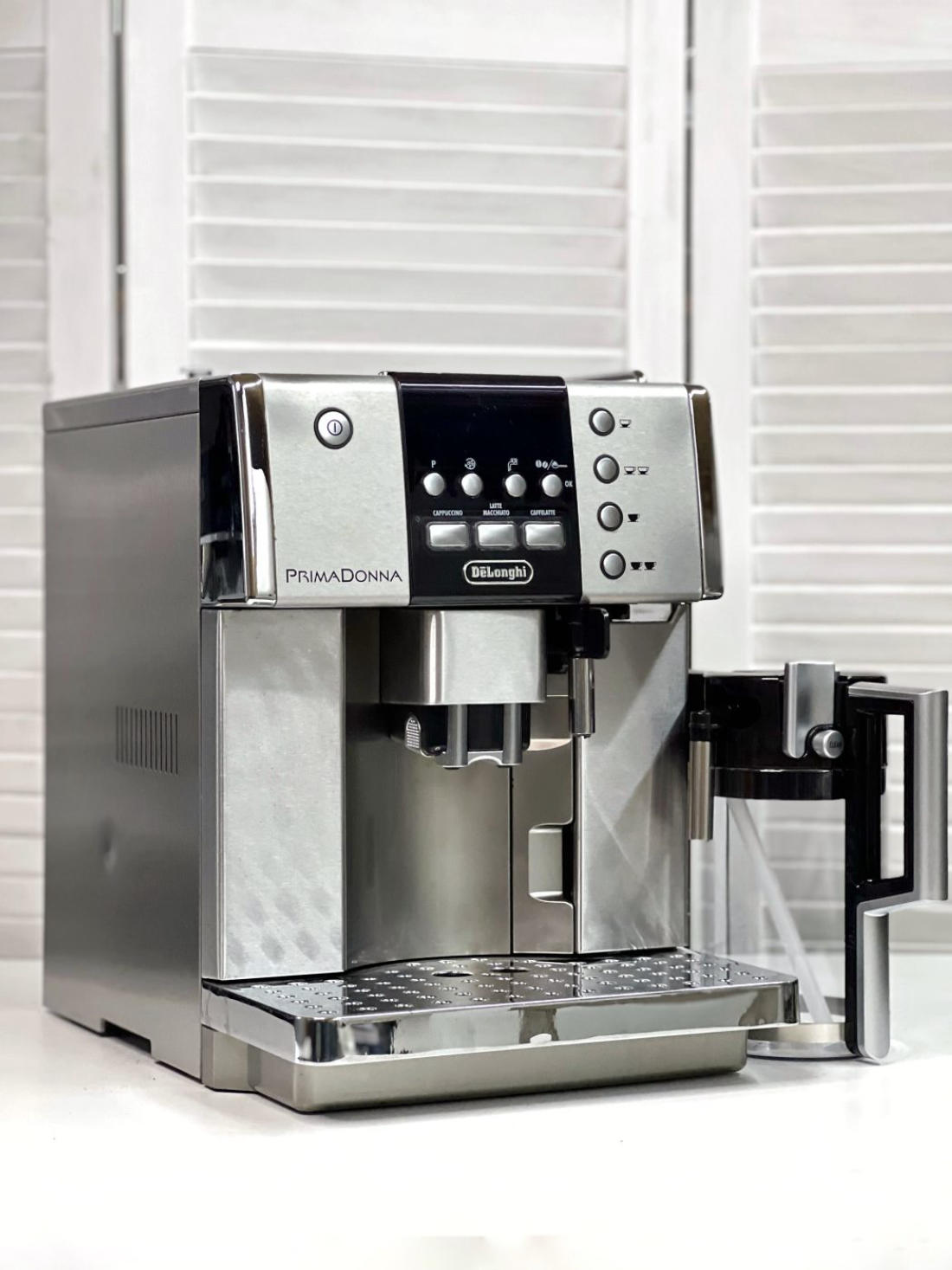 DeLonghi б/у ESAM6600 (PrimaDonna Avant)