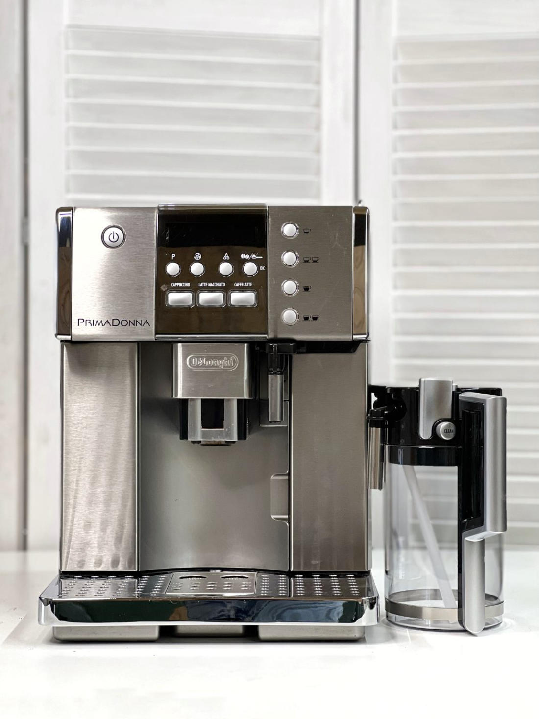 DeLonghi б/у ESAM6620 (PrimaDonna Avant)