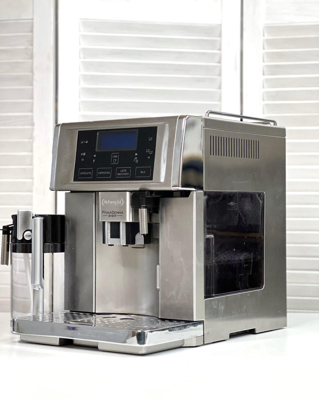 DeLonghi б/у ESAM6700 (PrimaDonna Exclusive)