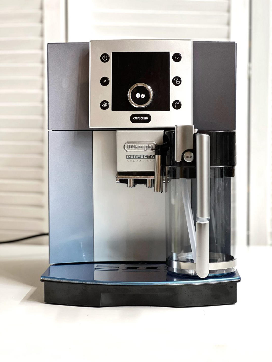 DeLonghi б/у ESAM5500.M (Perfecta)