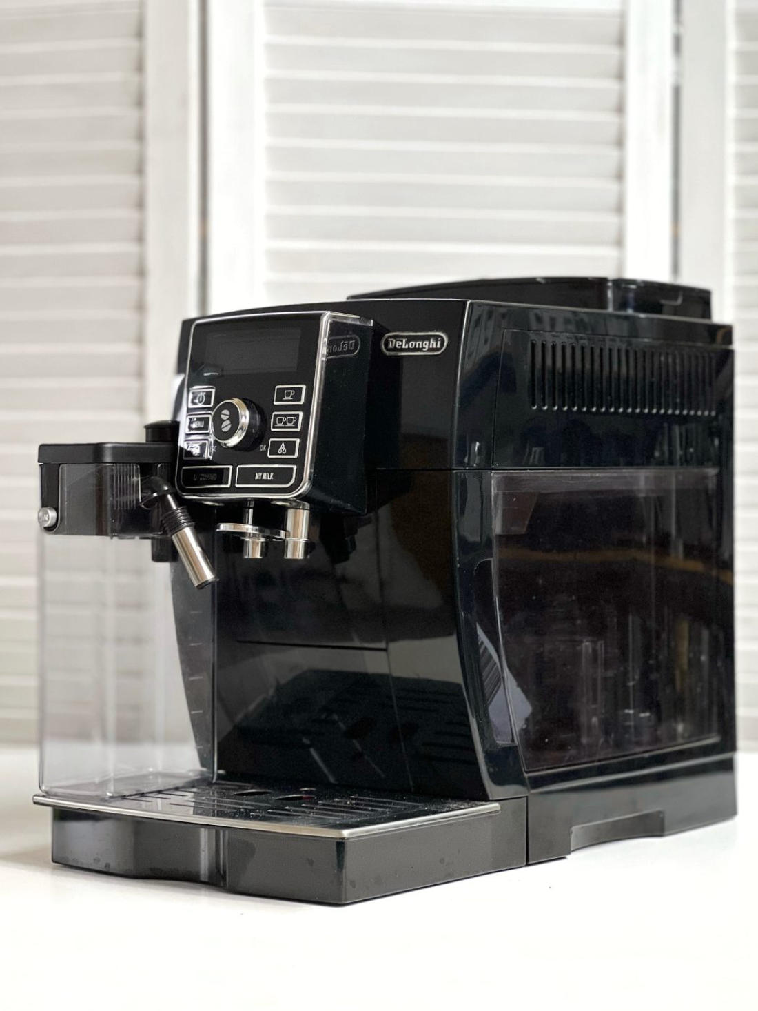 DeLonghi б/у ECAM25.457.B (Magnifica S Smart)
