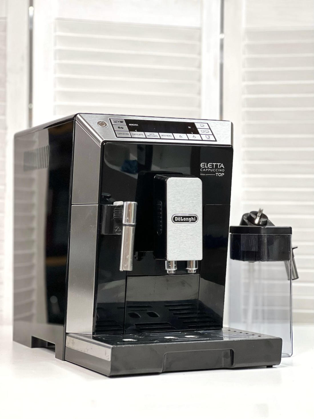 DeLonghi б/у ECAM45.766.B (Eletta Cappuccino Top)
