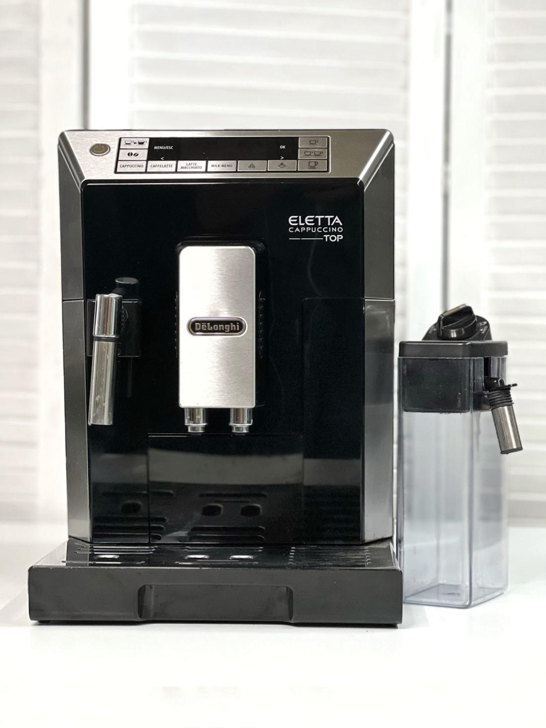 DeLonghi б/у ECAM45.766.B (Eletta Cappuccino Top)