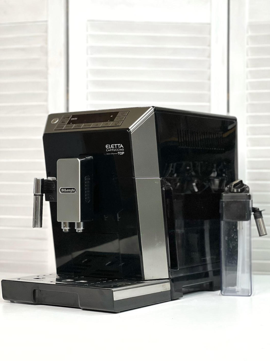 DeLonghi б/у ECAM45.766.B (Eletta Cappuccino Top)