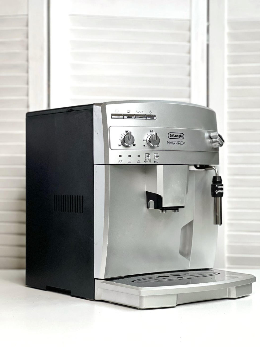 DeLonghi б/у ESAM03.120.S (Magnifica S)