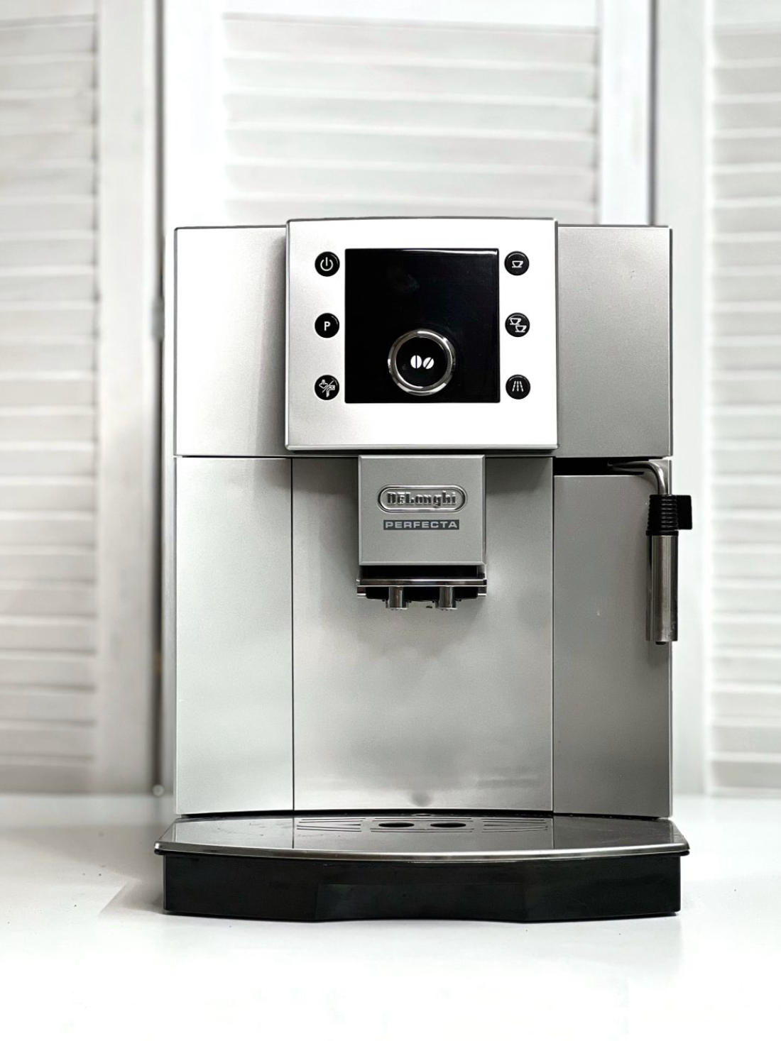 DeLonghi б/у ESAM5400.S