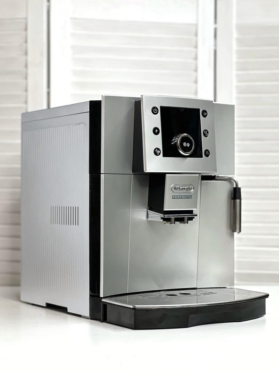 DeLonghi б/у ESAM5400.S
