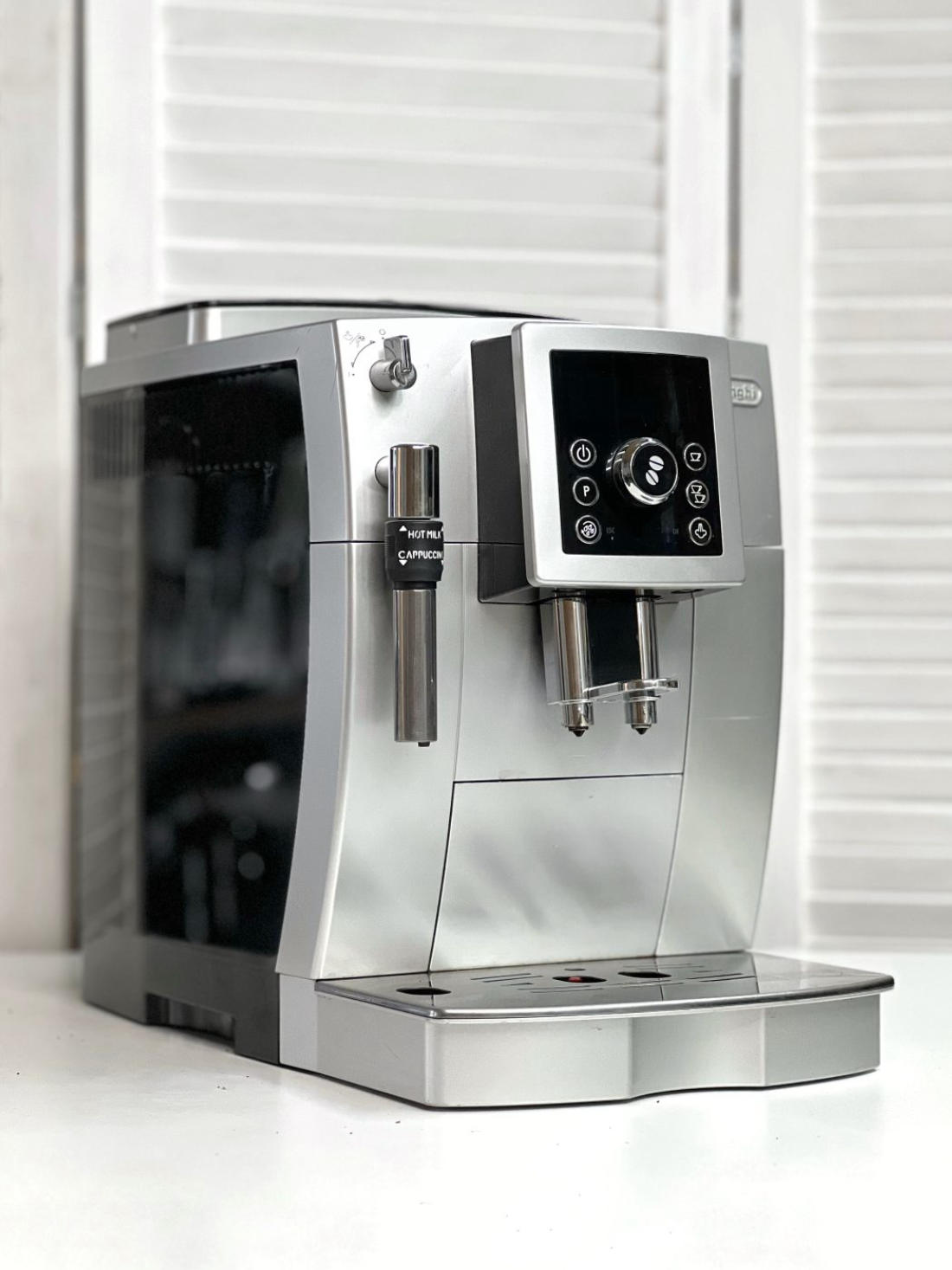 DeLonghi б/у ECAM23.420.SB