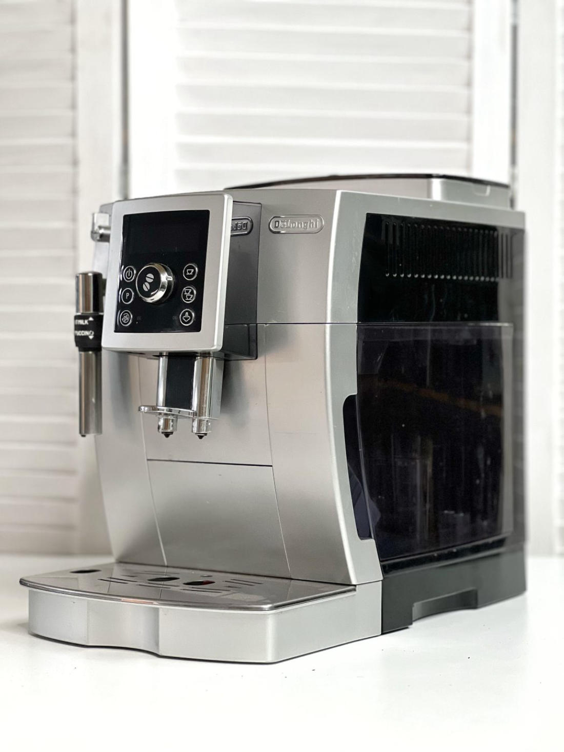 DeLonghi б/у ECAM23.420.SB