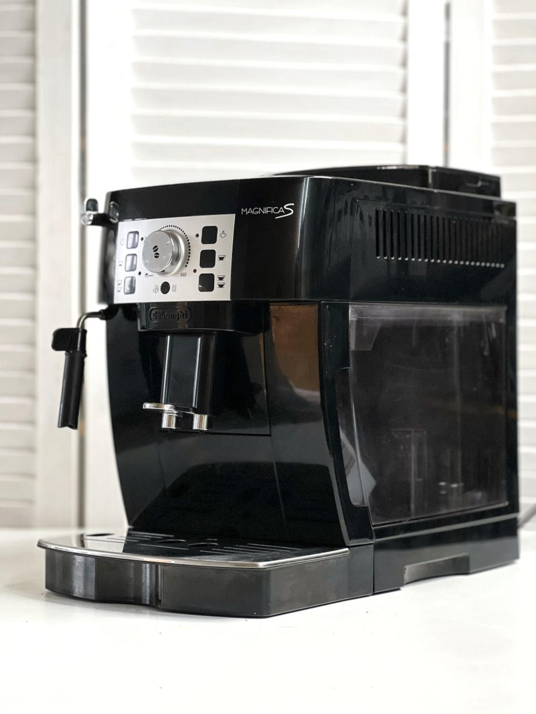 DeLonghi б/у ECAM22.110.B (Magnifica S)