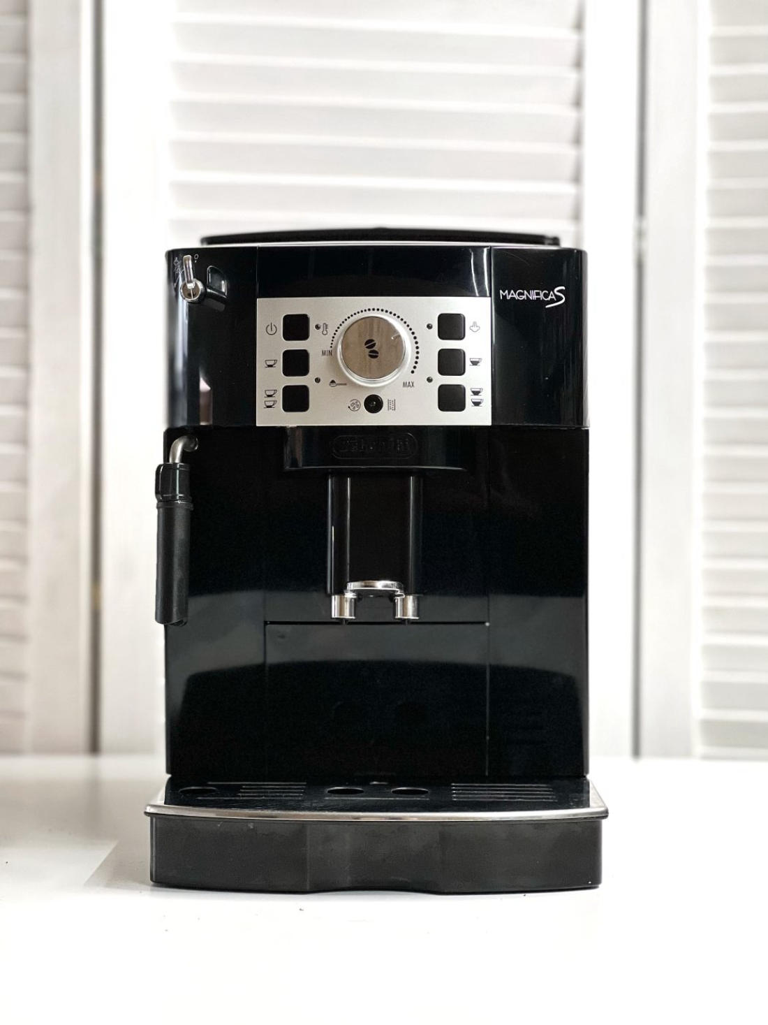 DeLonghi б/у ECAM22.110.B (Magnifica S)