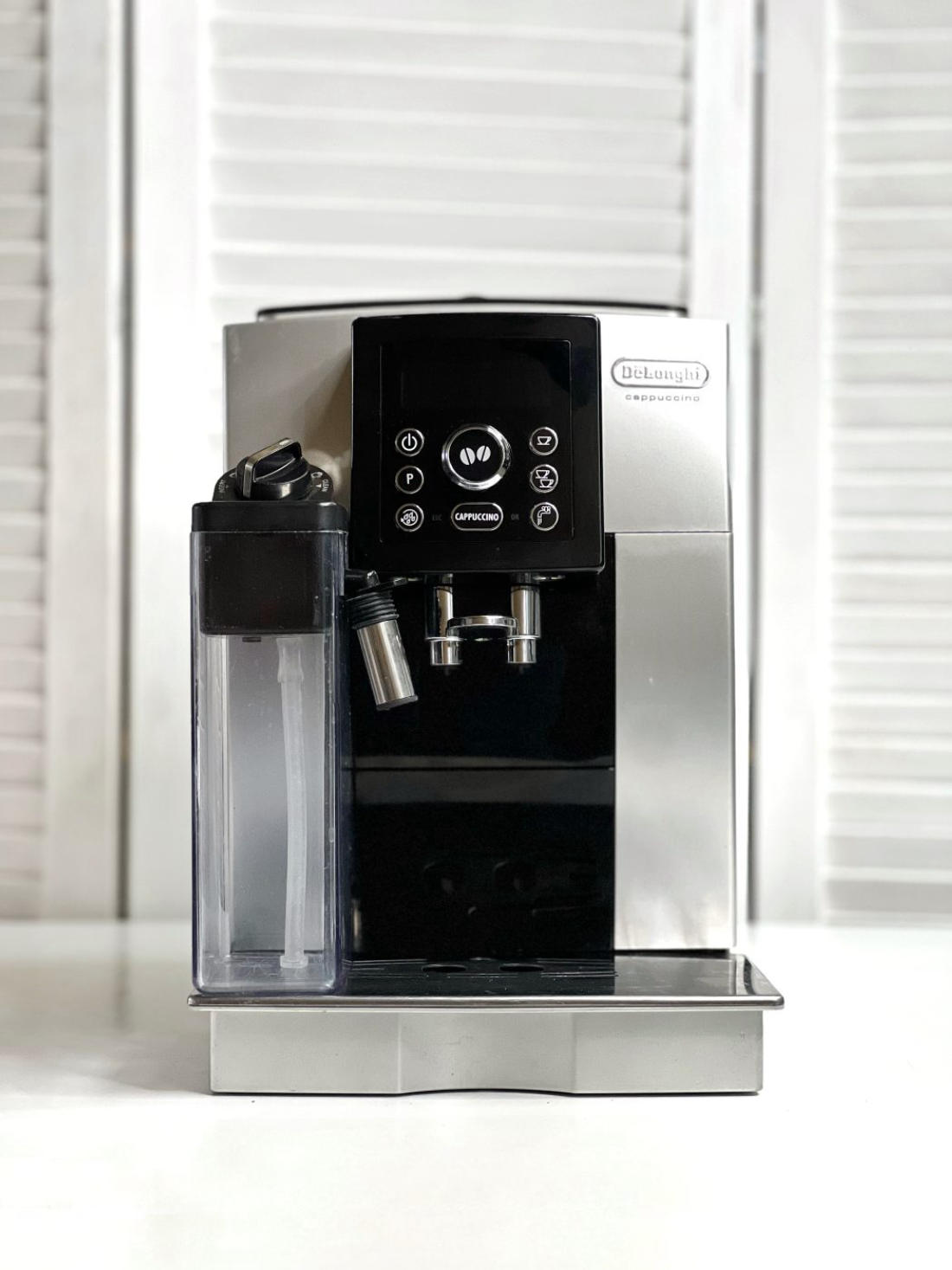DeLonghi б/у ECAM24.467.S