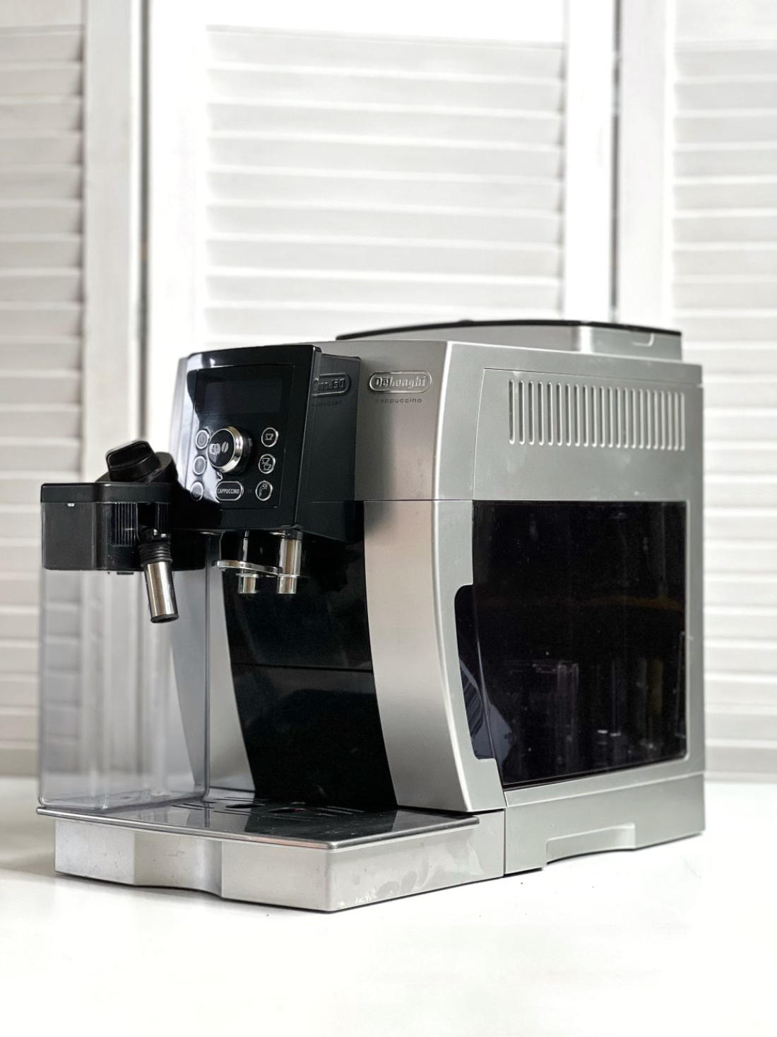 DeLonghi б/у ECAM24.467.S