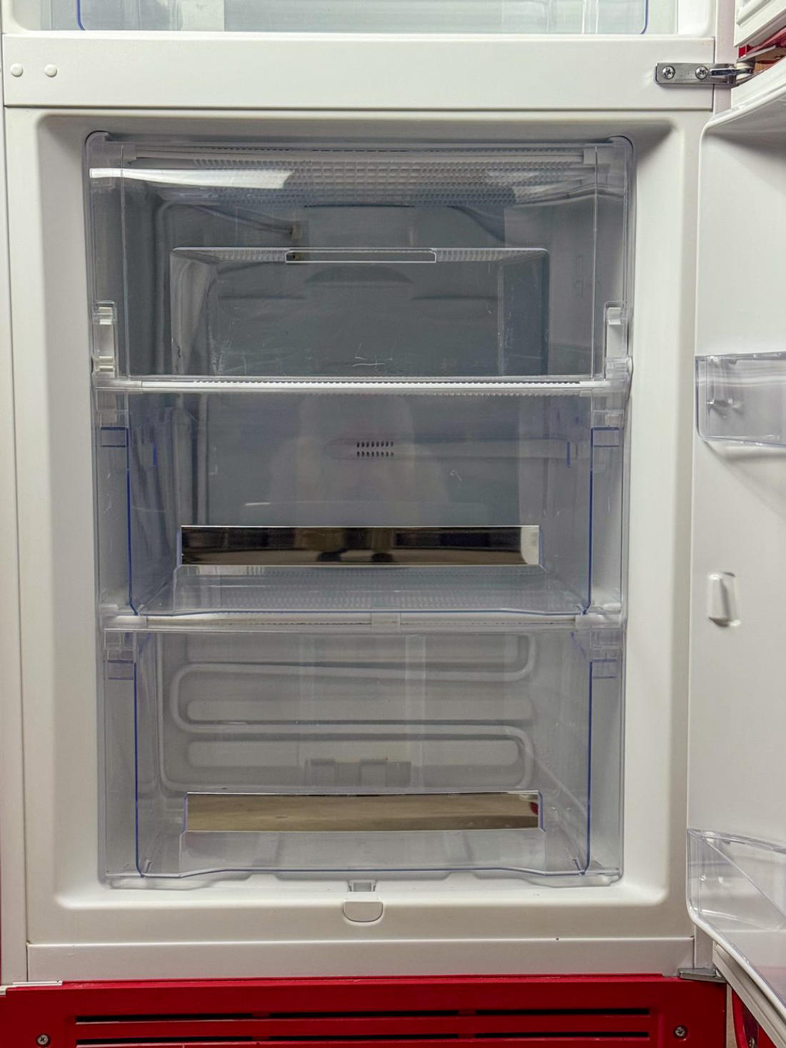 Smeg б/у FAB32RR1 (ретро, червоний)