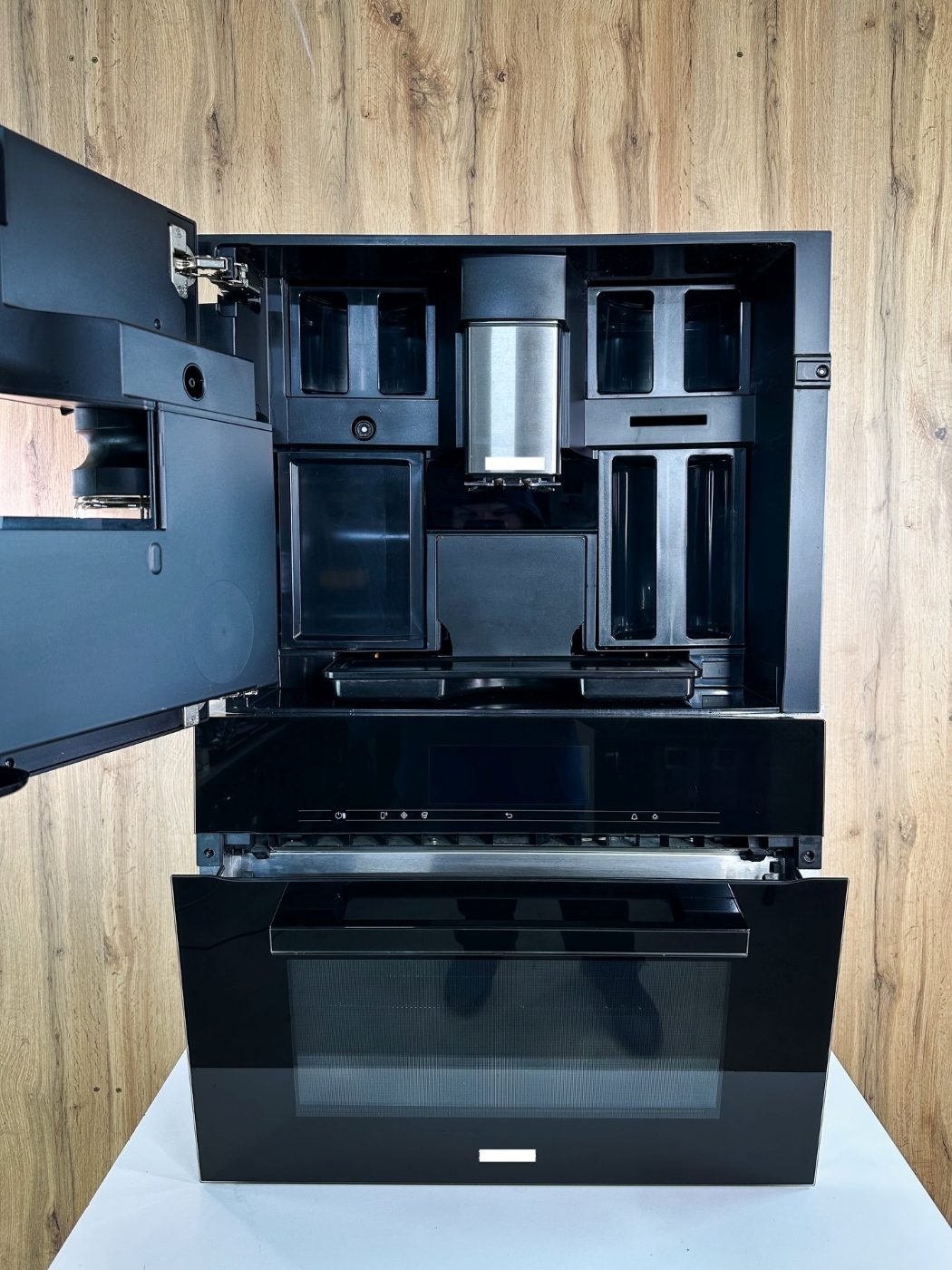 Преміум клас б /у Кавомашина CVA 7845 + духова шафа H 7840 BM
