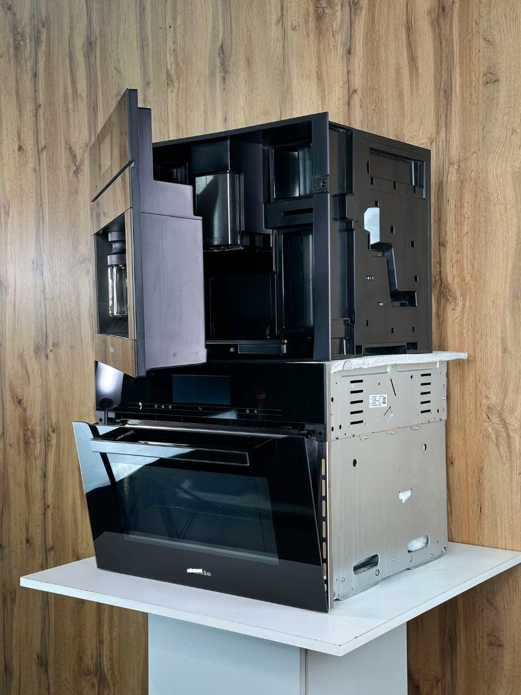 Преміум клас б /у Кавомашина CVA 7845 + духова шафа H 7840 BM